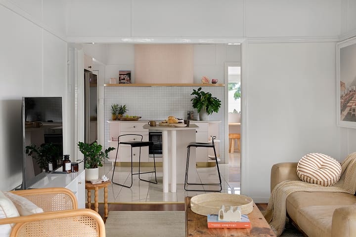 Blush Beach Shack - Hervey Bay