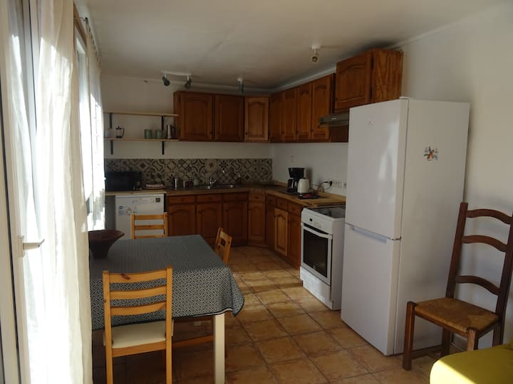 Appartement T1 65m² Dans Une Ancienne Grange - Monts Jura