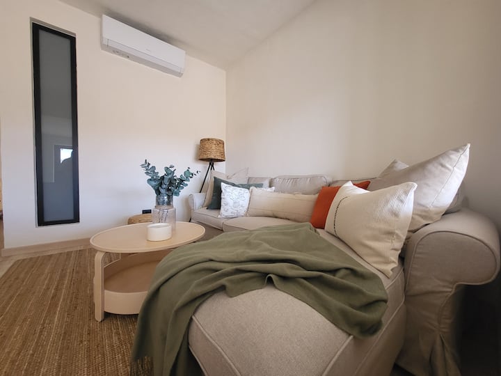 Casa Bonita | Ocean Views | Slow Living Retreat - Sardina