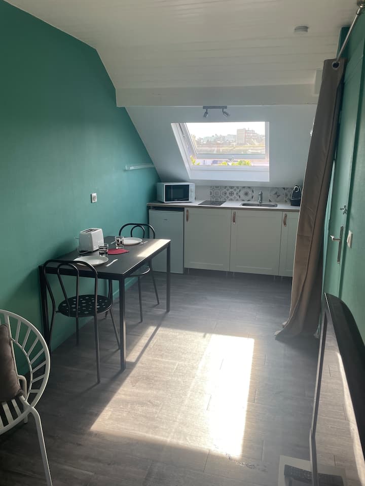 Studio Pour 2 Personnes. Proche Centre-ville. - Le Mans