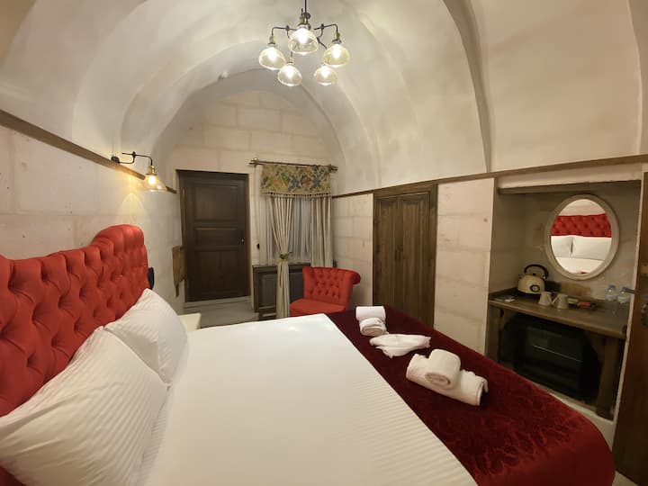 Stone Rooms For Small Group - Avanos