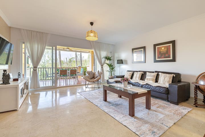 Luxury 2br Resort Apt, Pools, Spa, Tennis - Benahavís