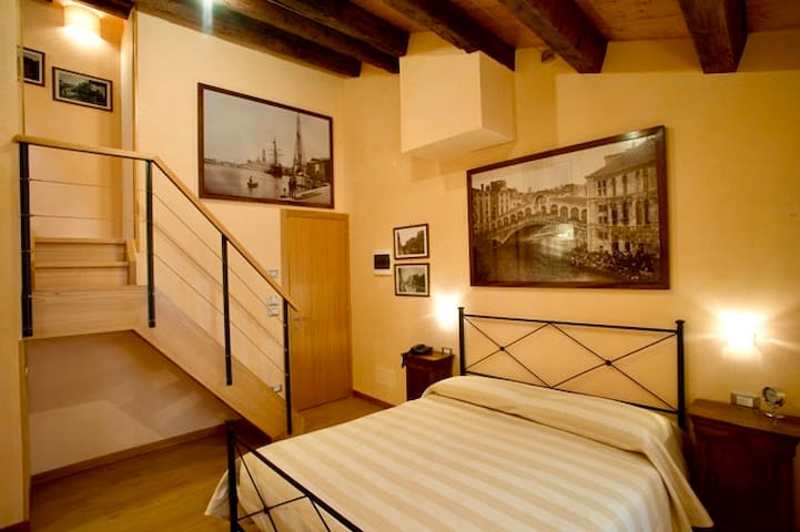 Ca ‘Barba FLAT – Rialto gallery image 4