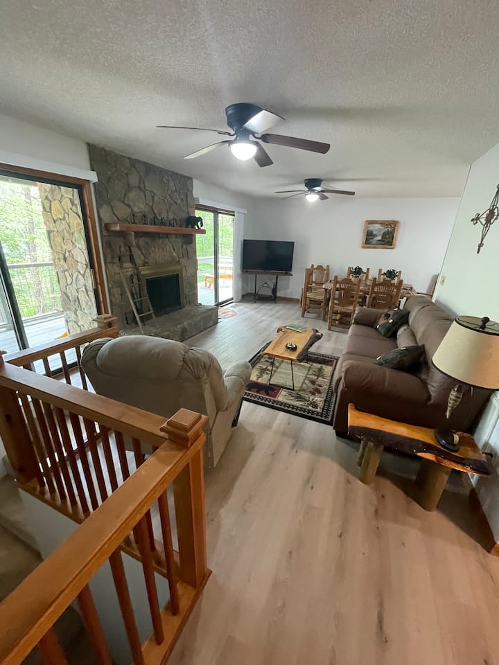 Lakefront Retreat - Murphy, NC