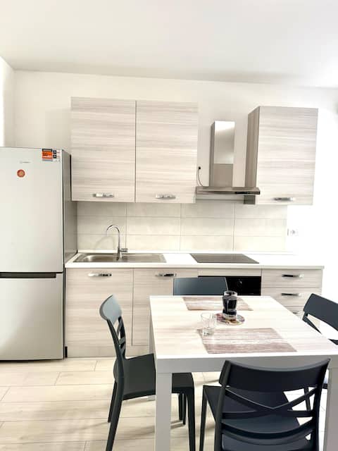Top Airbnb: Relax by the sea. New apartment 50 m from the sea + parking a San Benedetto Del Tronto
