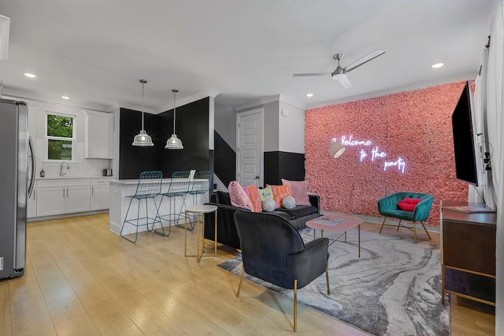Nashville Stay| Sleeps 10 | Stylish Group Home - Nashville, TN