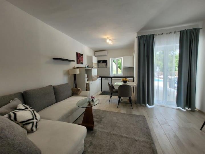 Ferienwohnung Mit Pool   Wunderschönen Meerblick - Mošćenička Draga