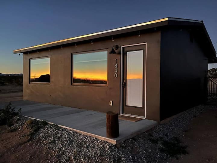 Dilim | Designer Desert Retreat - Joshua Tree National Park