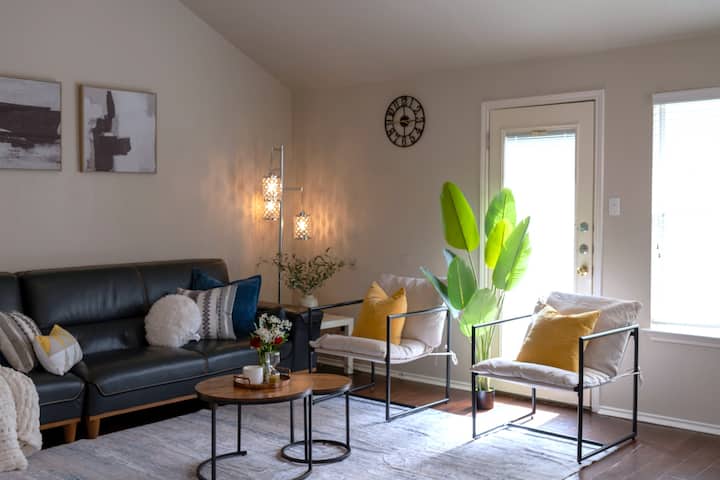 Family-friendly Home For 10 | Ps5, Nintendo Switch - Round Rock, TX