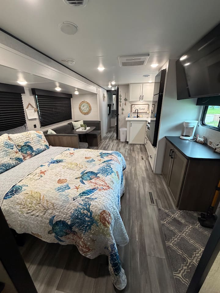 Cozy Large Rv Private Ice Cold Ac Fast Wifi 2 Bath - Florida