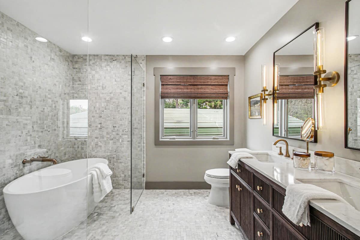 Airbnb bathroom photo