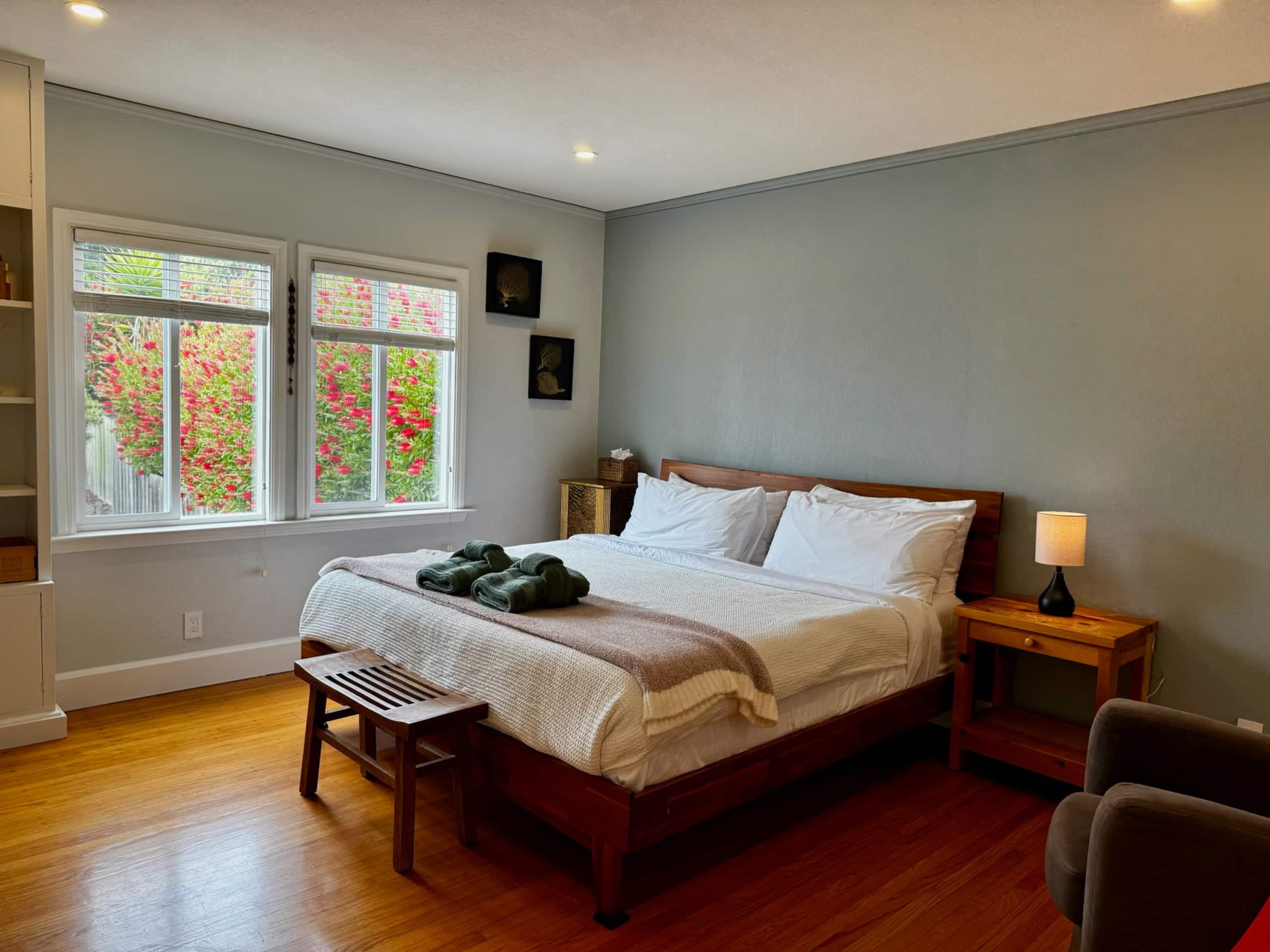 Guesthouse in San Francisco · ★5.0 · 2 bedrooms · 2 beds · 1 bath - Image 24