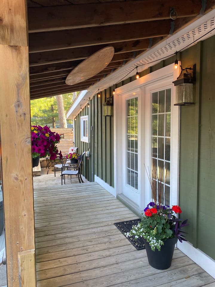 The Outback Shanty Cottage-5 Min Walk To The Beach - Grand Bend