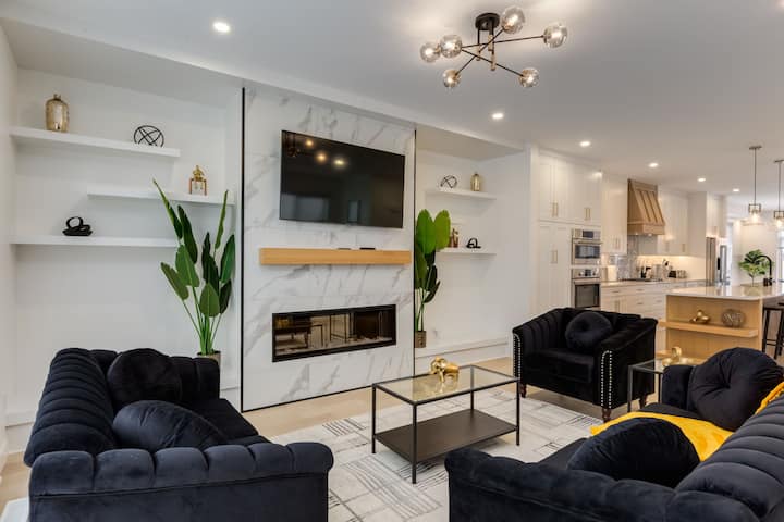 Chic Retreat | Uofc Hospitals & Free Parking - Calgary