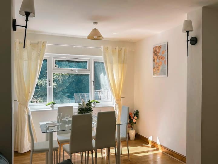 Cosy 3bed House Walking Distance To The Citycentre - Coventry