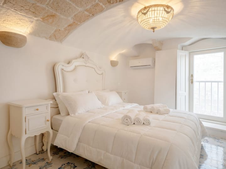 Ducale Historic Charm & Comfort In Center - Monopoli