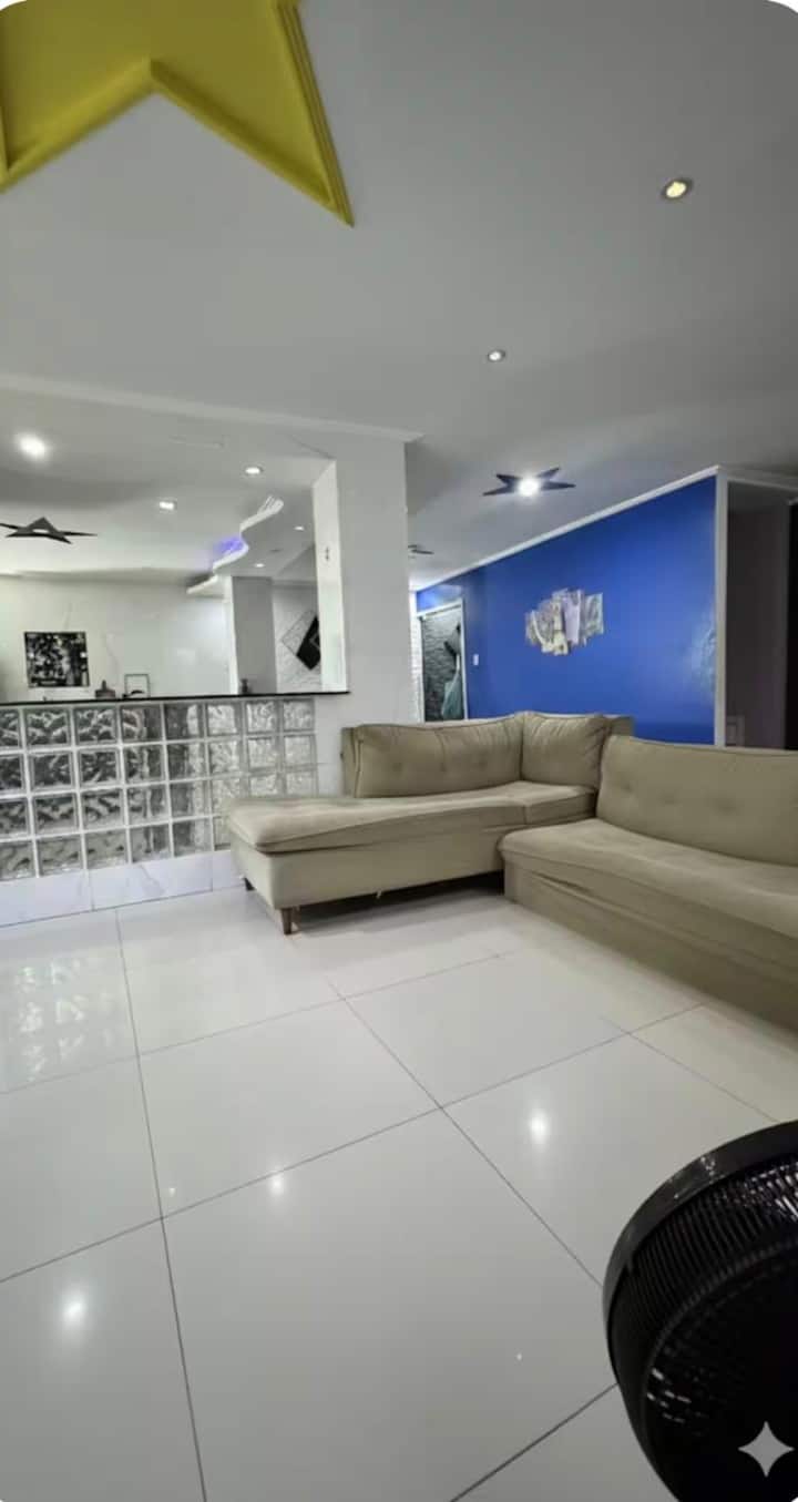 Casa De 3 Andares, 2 Quartos 1 Suíte Com Banheira - Río de Janeiro