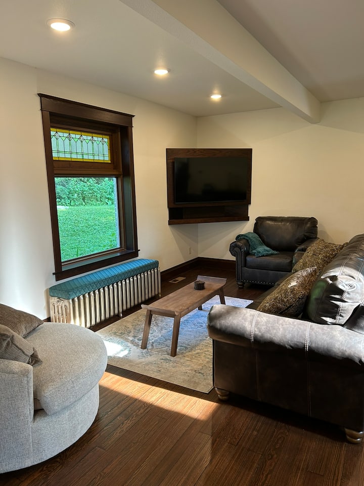 Charming Driftless Farmhouse W/ Trout Stream - Wisconsin