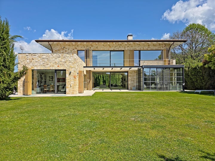 Villa Elena - Massa