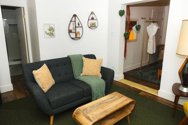 Red Cedar Suite - Tofino