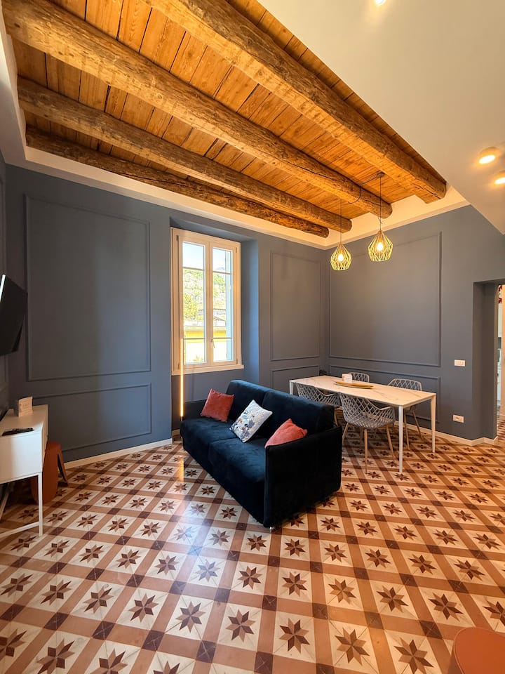 Pin House Blue - Amazing Charme - Iseo