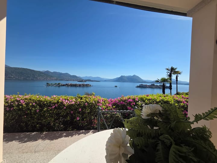 Queen Apartment – Stunning Panoramic Island View - Baveno