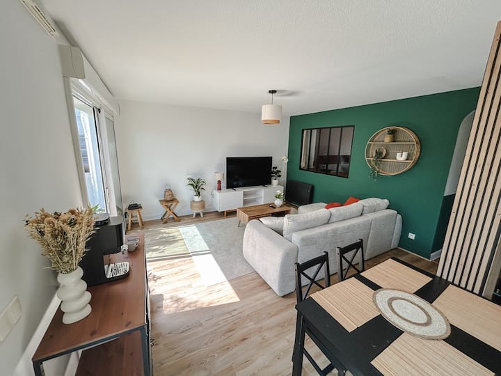T2 Lumineux, Terrasse Sud, Parking, Plage à 8 Min - Bayonne