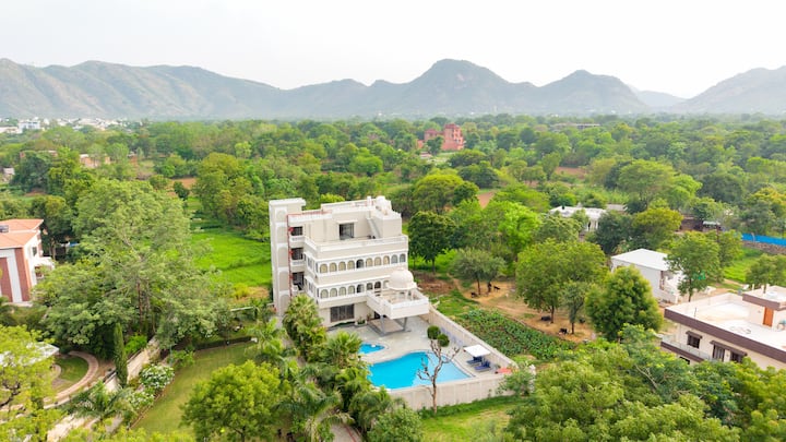 Casa Ganga | 6bhk Estate W Celebration Hall & Pool - Udajpur