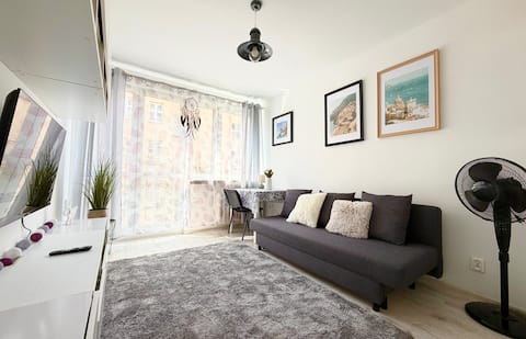 Successful Airbnb property: Reja Beige Apartment in Plac Grunwaldzki