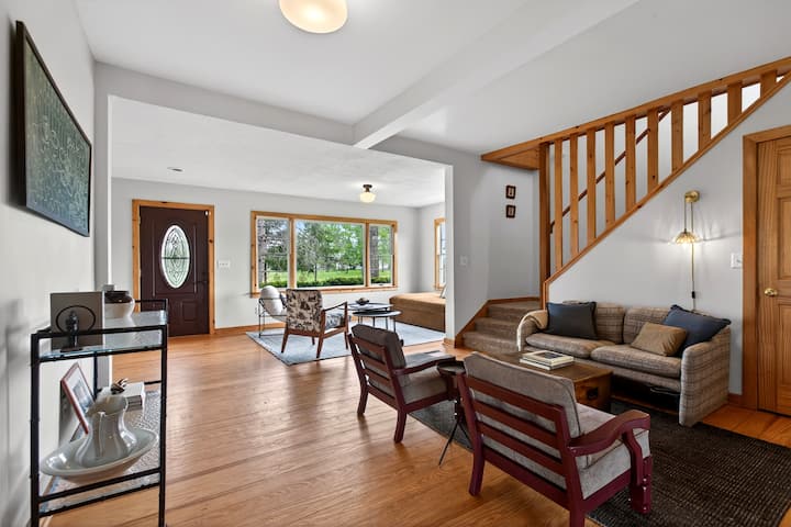 Cedar & Rye: Open Spaces And Cottage Charm - New Buffalo, MI