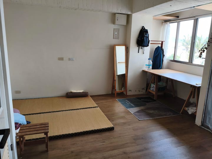 K-近活水湖在中華路一段的陽光美麗套房（住宿一週以上8折，一個月以上6折） - 타이동