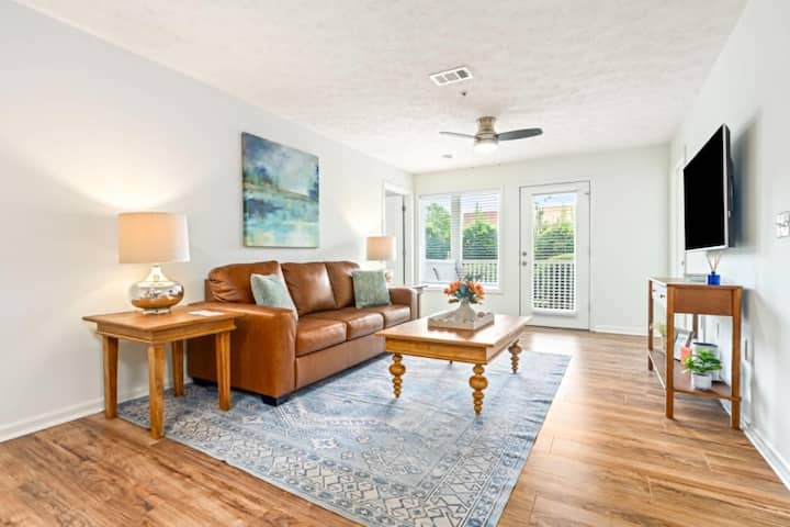 Tbd- 0.4 To Stadium,2 Queens,patio,parking - 歐本