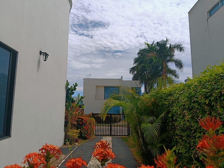 Oasis De Descanso - Melgar