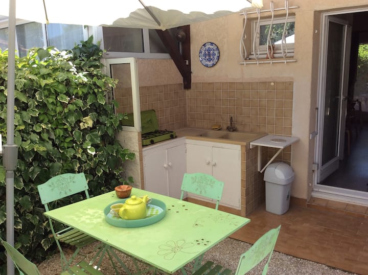Villa-club Avec Jardin Et Parking, 3min De La Mer - Bandol