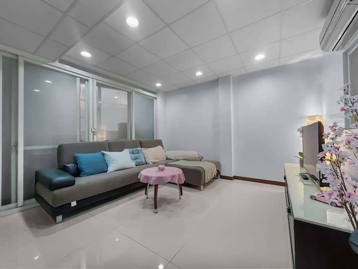 Entire 5-bedroom House | 3 Floors | Ximen Area - 싼샤 구