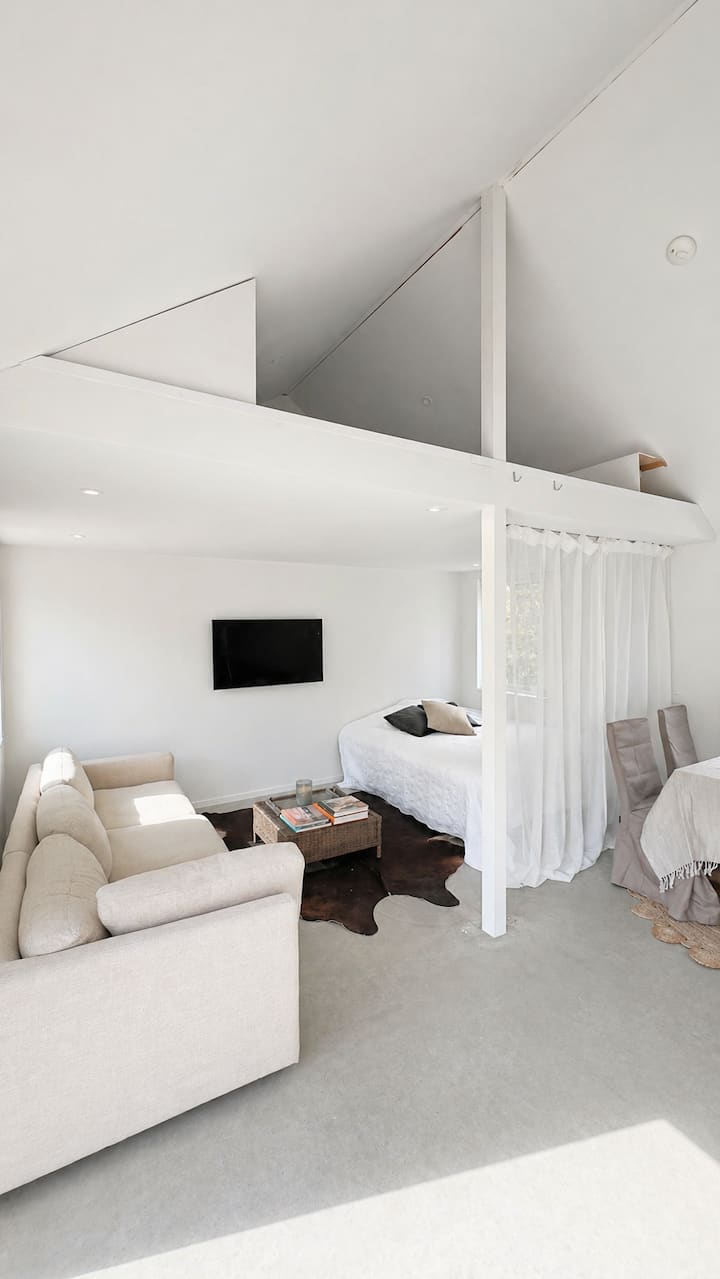 Scandinavian Guesthouse · Archipelago Escape - Åkersberga