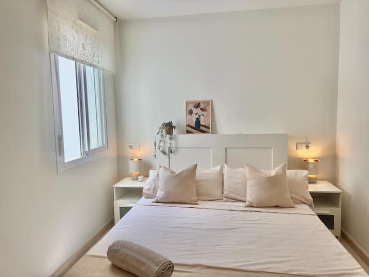 Fuengirolas Best Location: Beach And Nightlife - Fuengirola