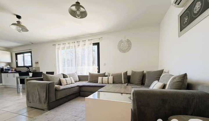 Appartement En Rdc De Villa – 3 Chambres, Jardin - Perpignan