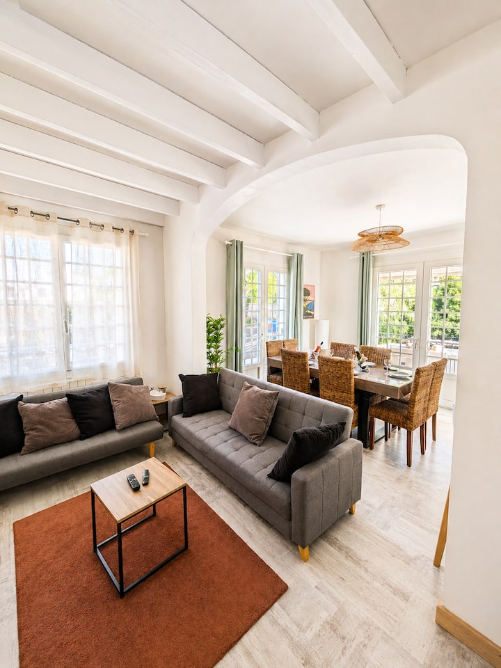 Maison Avec Piscine Dans Les Alpilles, Fontvieille - Les Baux-de-Provence