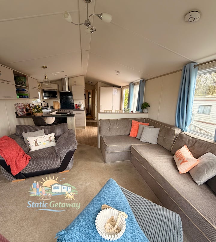 The Perfect Mix For A Static Getaway - Wales