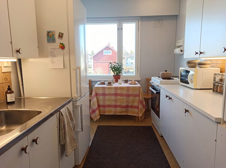 Majatalo (4h,8hlö) - Yläne