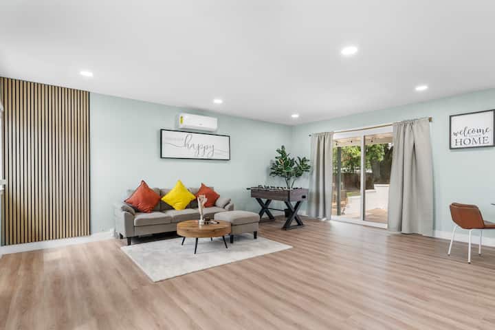 3br Home W Foosball, Yard, Near Disneyland - Anaheim, CA
