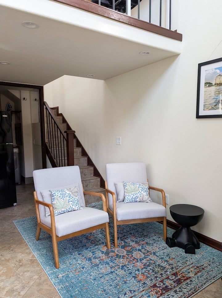 The Cottage: Queen Anne - Seattle, WA