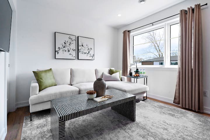 Cozy 2br Niagara Retreat  Close To The Falls - Niagara Falls