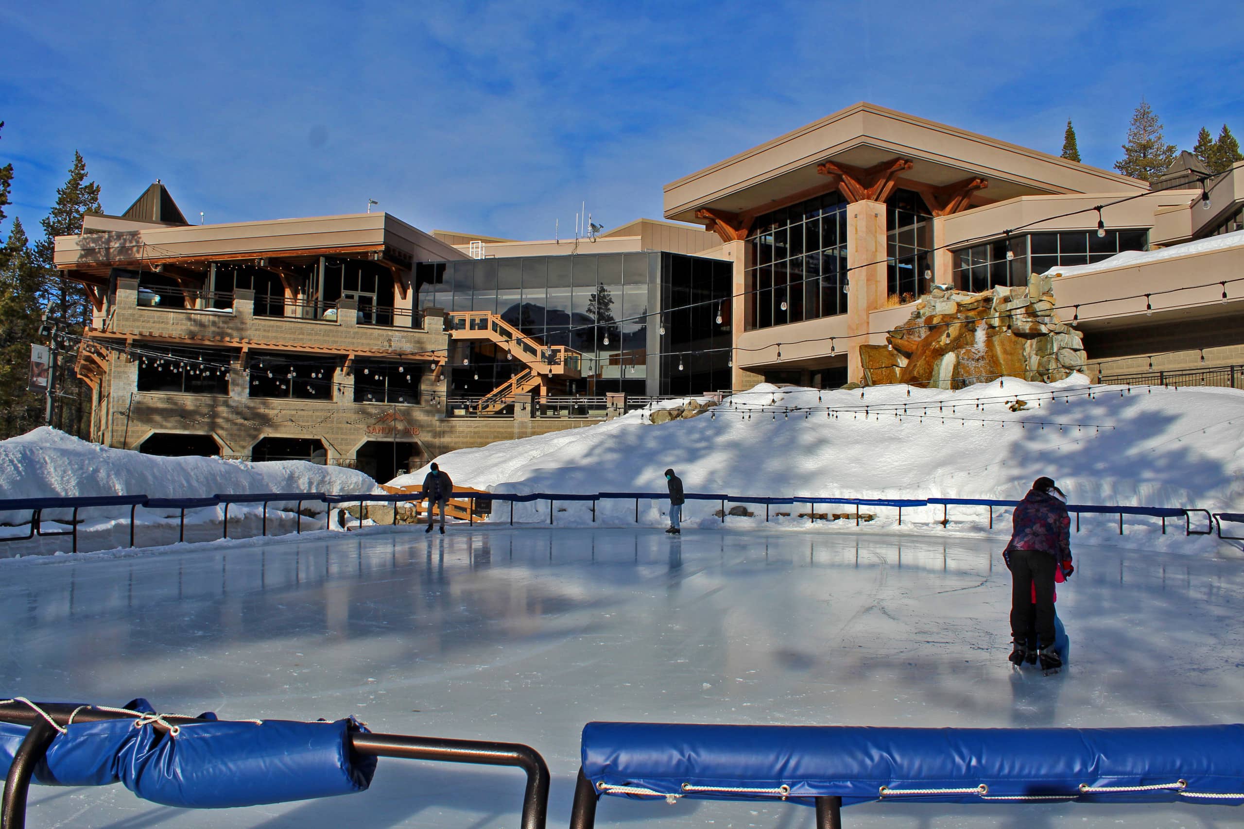 Ski-In/Out Hotel, Pool, Spa & Golf - Photo 22