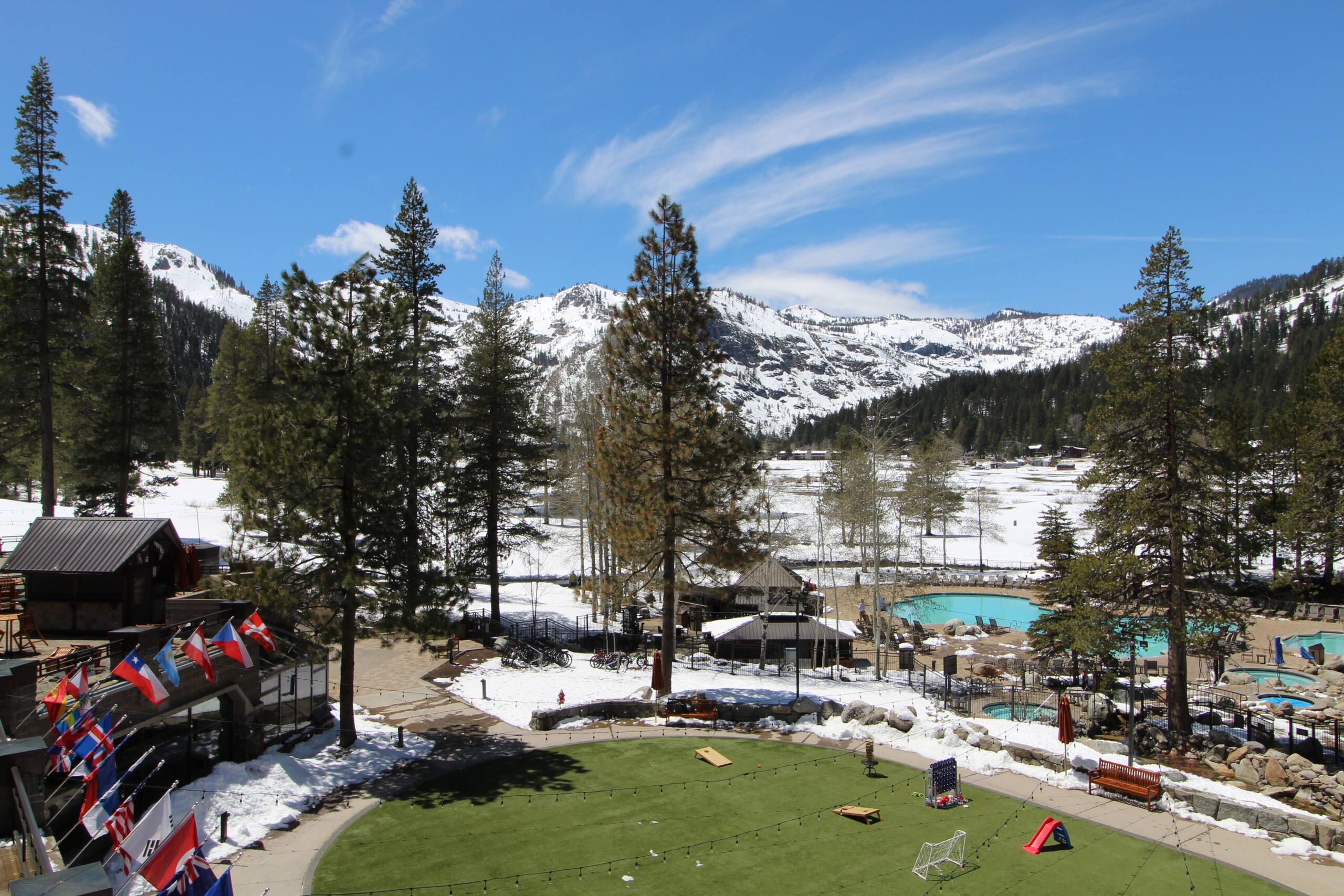 Ski-In/Out Hotel, Pool, Spa & Golf - Photo 41