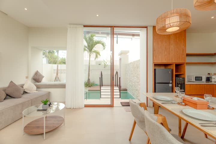 Stylish Ungasan Villa W/ Pool &Ocean View Jacuzzi - Jimbaran