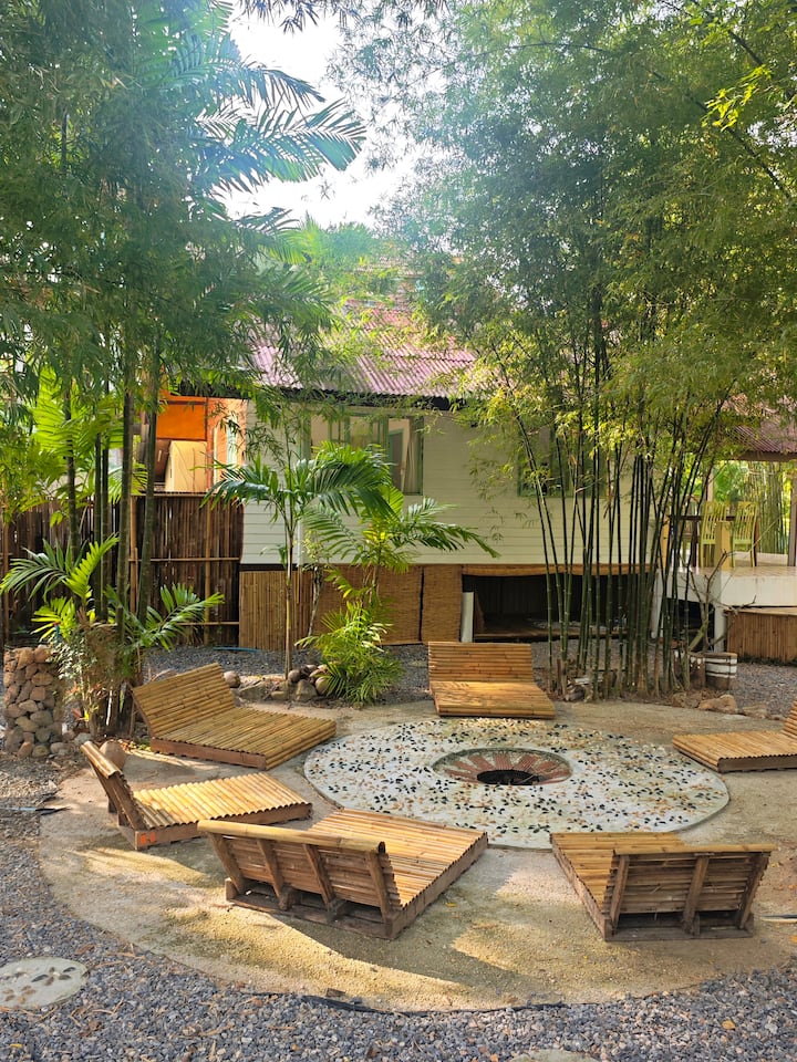 Meow-sadee Pond Retreat - Ko Pha Ngan