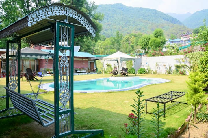 Superior Resort Room By Madhuban Tatva Bir Resorts - Bir