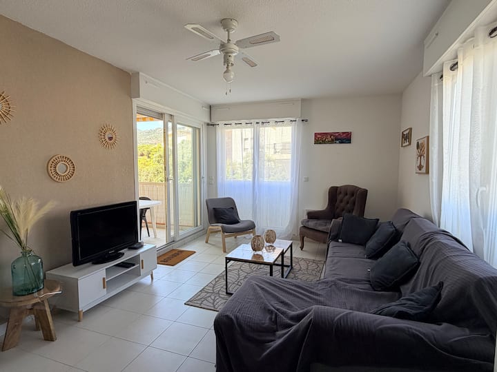 Appartement T2, Proche De La Plage Et Commerces - Calvi